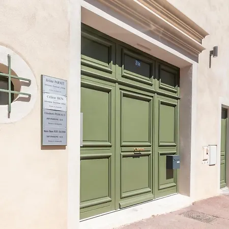 Le Cosy Chic . Proche Gare . Centre-Ville Macon . Neuf . Climatisation . Design . Wifi . Exterior foto