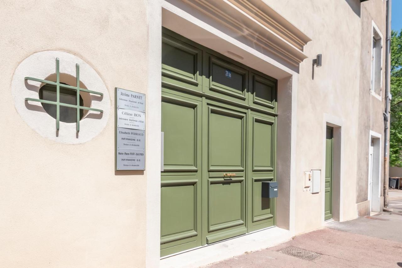 Le Cosy Chic . Proche Gare . Centre-ville . Neuf . Climatisation . Design . Wifi . Apartment