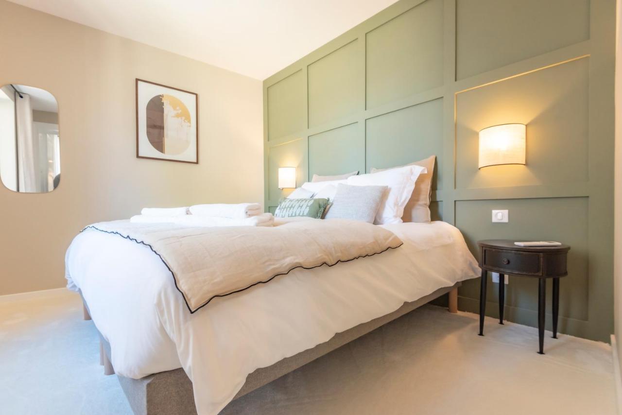 Le Cosy Chic . Proche Gare . Centre-ville . Neuf . Climatisation . Design . Wifi . Apartment Mâcon